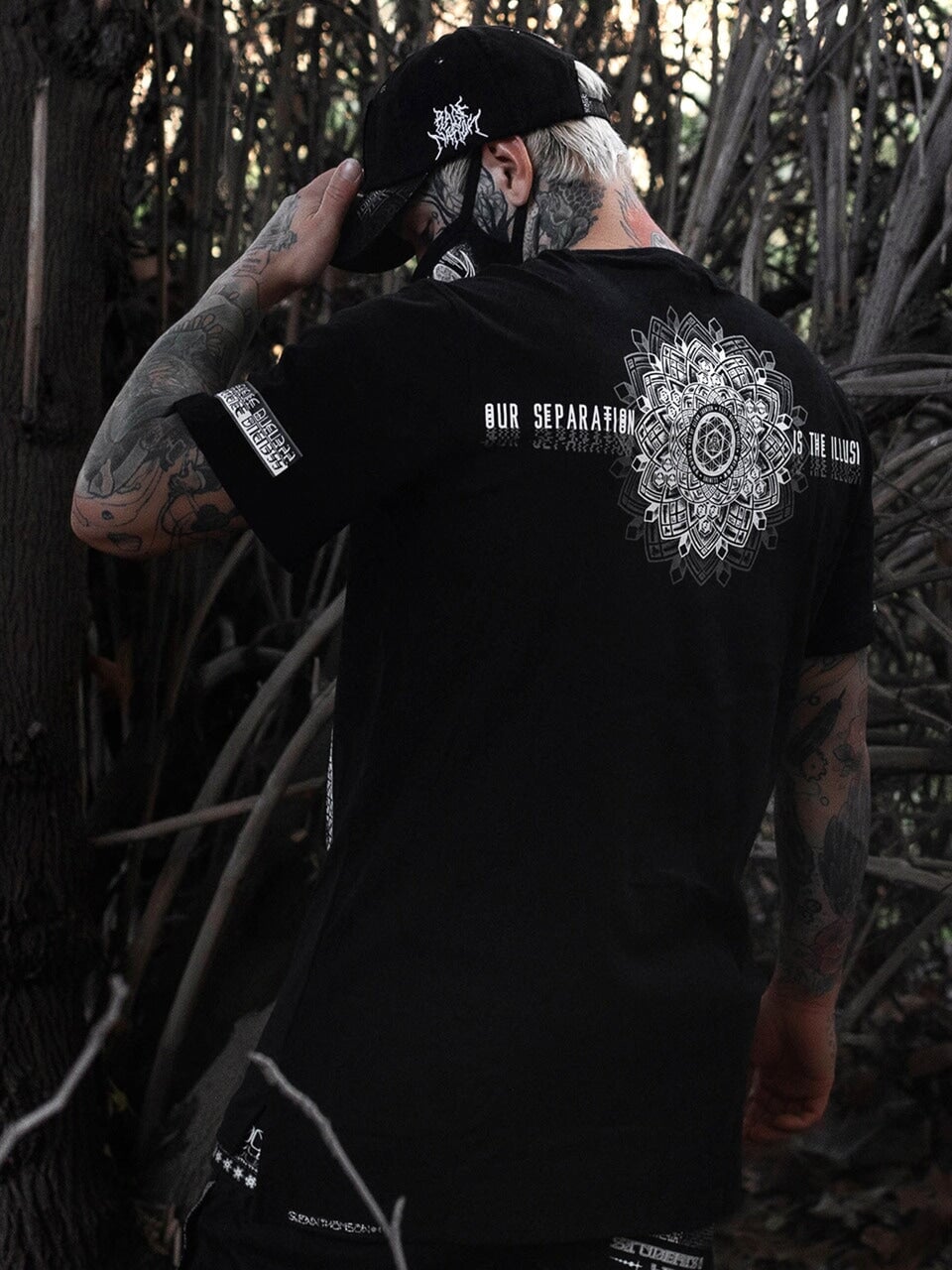 EXPERIENCING ONENESS • Droptail T-Shirt T-Shirt