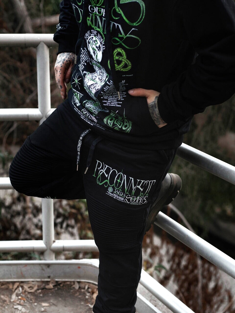 RECONNECT w/ SOURCE V2 ✦ Heavyweight Hoodie w/ hidden pocket Hoodie