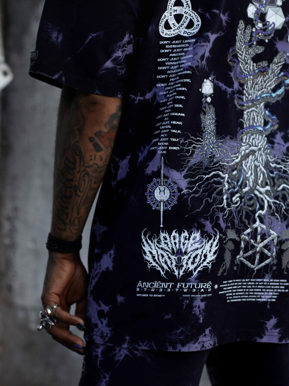 RECONNECT WITH SOURCE ✦ YANTRART x RAGE NATION ✦ Premium T-Shirt T-Shirt