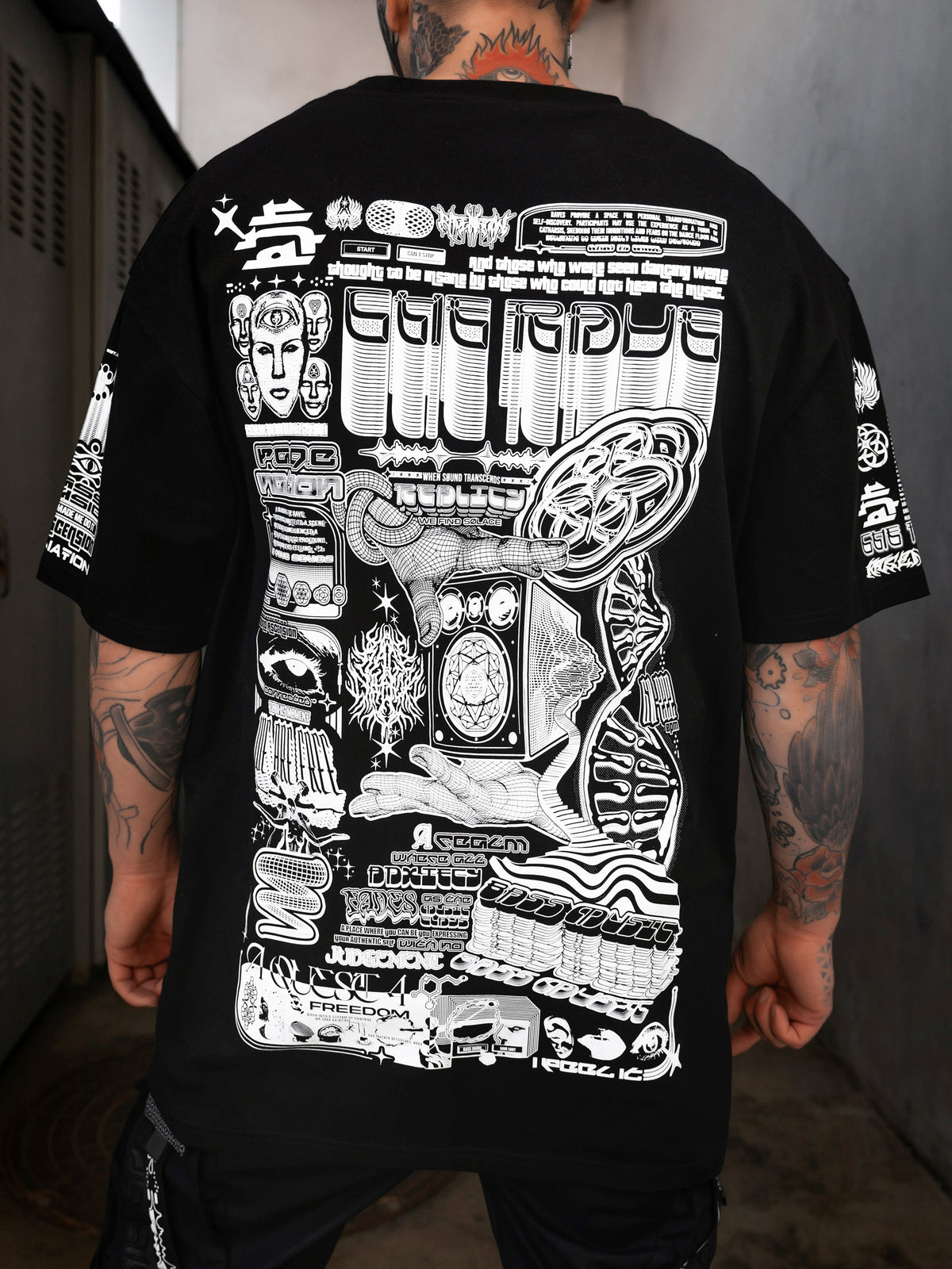 PRE-ORDER ✦ THE RAVE V2 ✦ We Should Leave Variant ✦ Premium T-Shirt Coming Soon