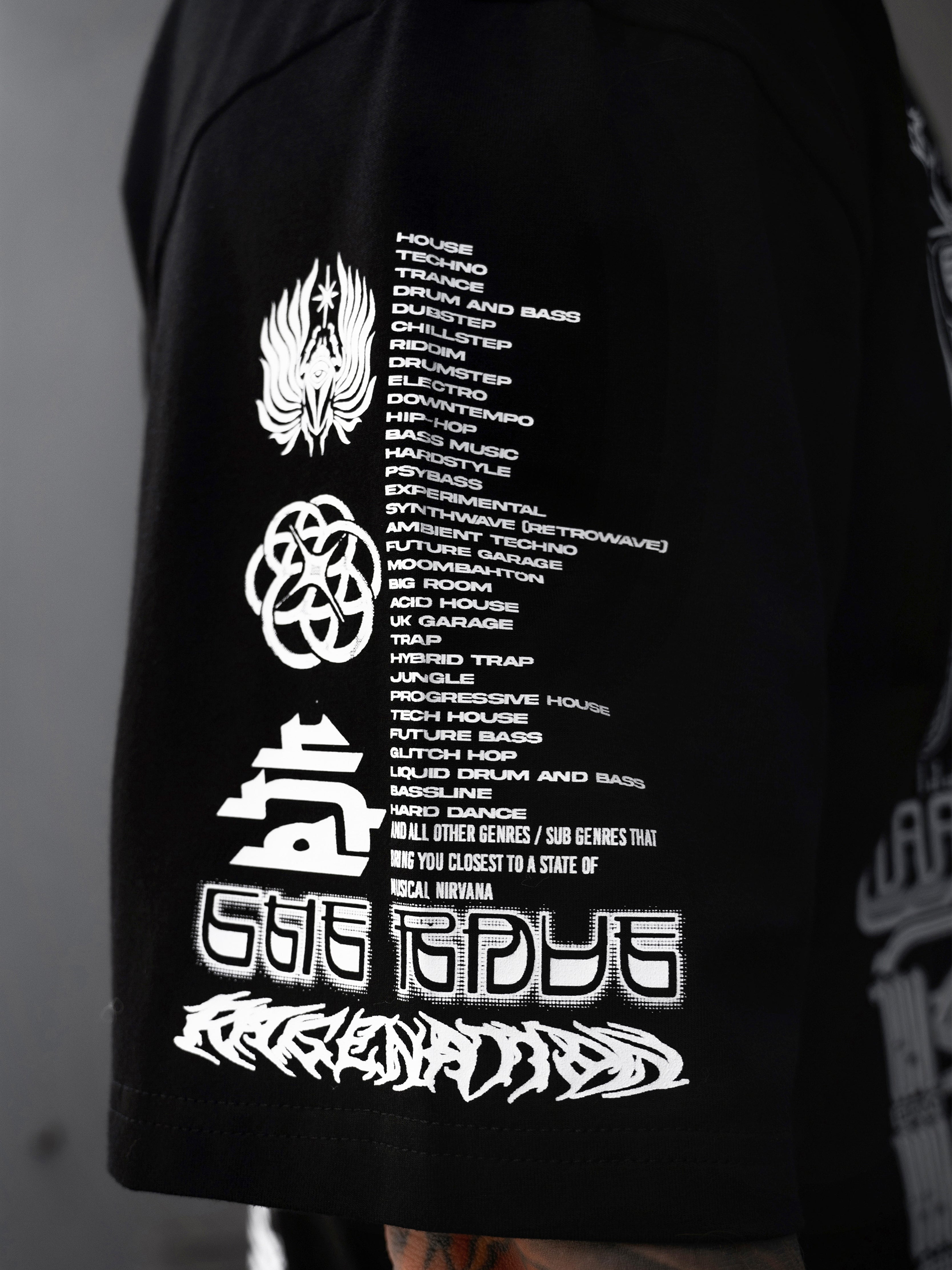 PRE-ORDER ✦ THE RAVE V2 ✦ We Should Leave Variant ✦ Premium T-Shirt Coming Soon