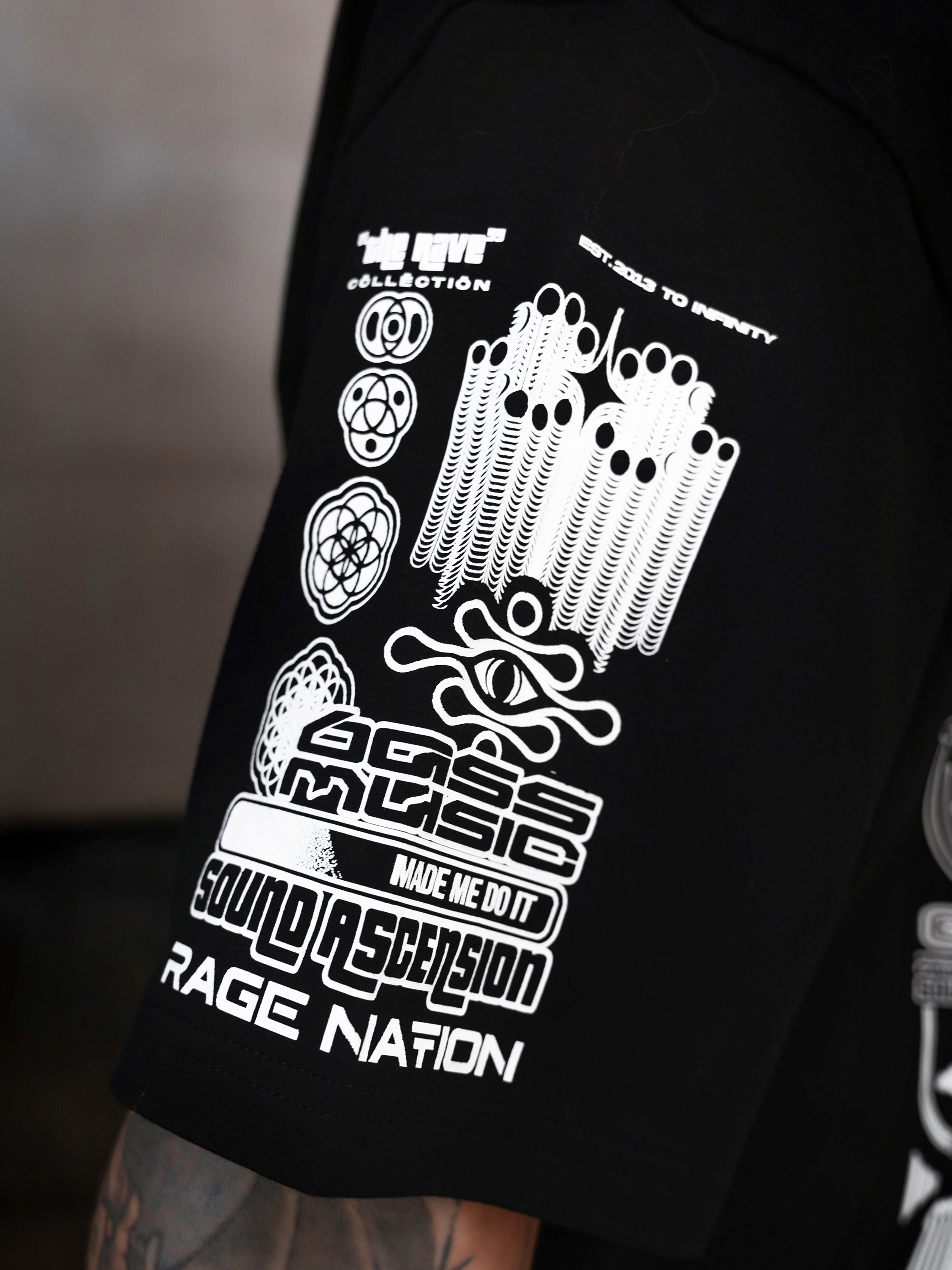 PRE-ORDER ✦ THE RAVE V2 ✦ We Should Leave Variant ✦ Premium T-Shirt Coming Soon