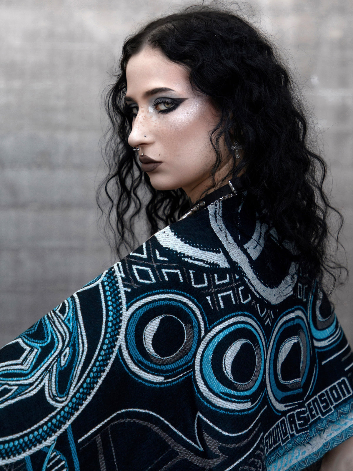 THE RAVE ✦ Electric Blue ✦ Double-Layered Shawl Shawls
