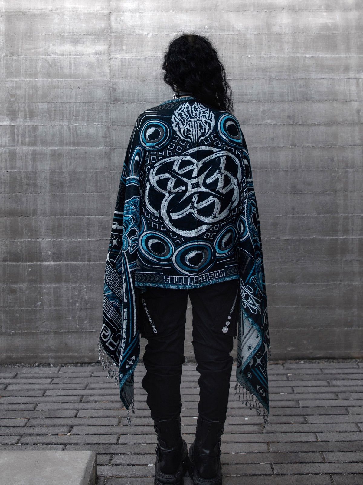 THE RAVE ✦ Electric Blue ✦ Double-Layered Shawl Shawls