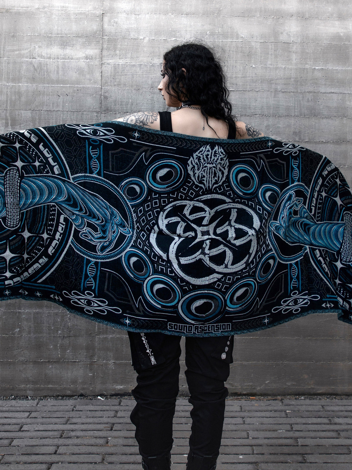 THE RAVE ✦ Electric Blue ✦ Double-Layered Shawl Shawls