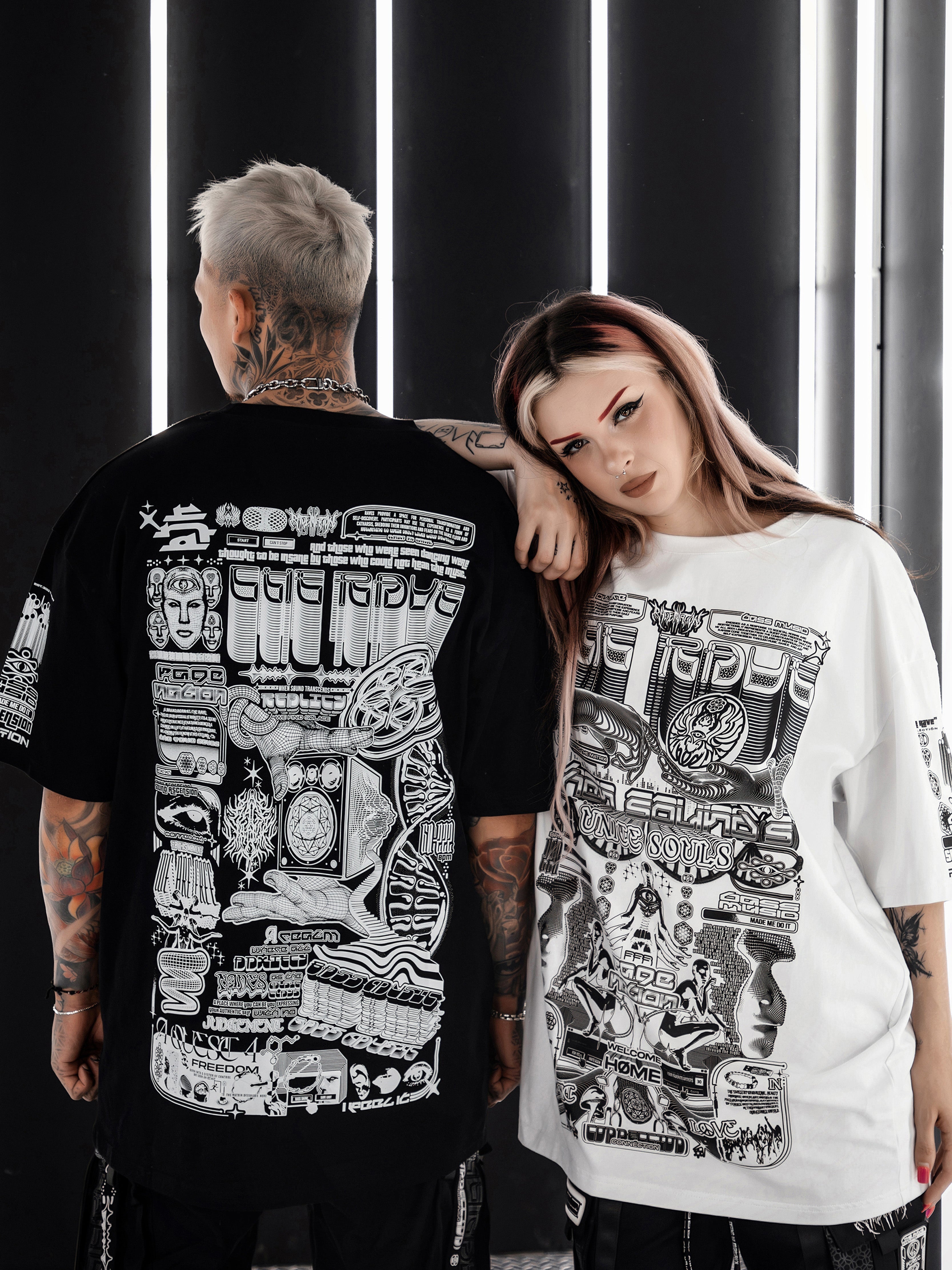 THE RAVE V2 ✦ We Should Leave Variant ✦ Premium T-Shirt T-Shirt