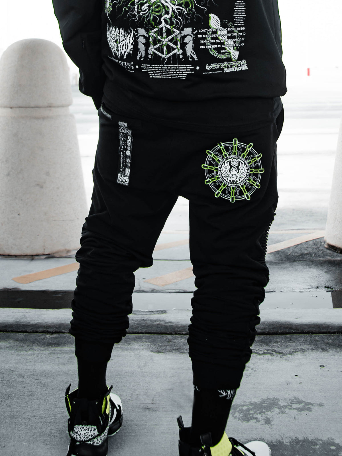 RECONNECT w/ SOURCE V2 ✦ Premium Joggers w/ hidden pocket T-Shirt