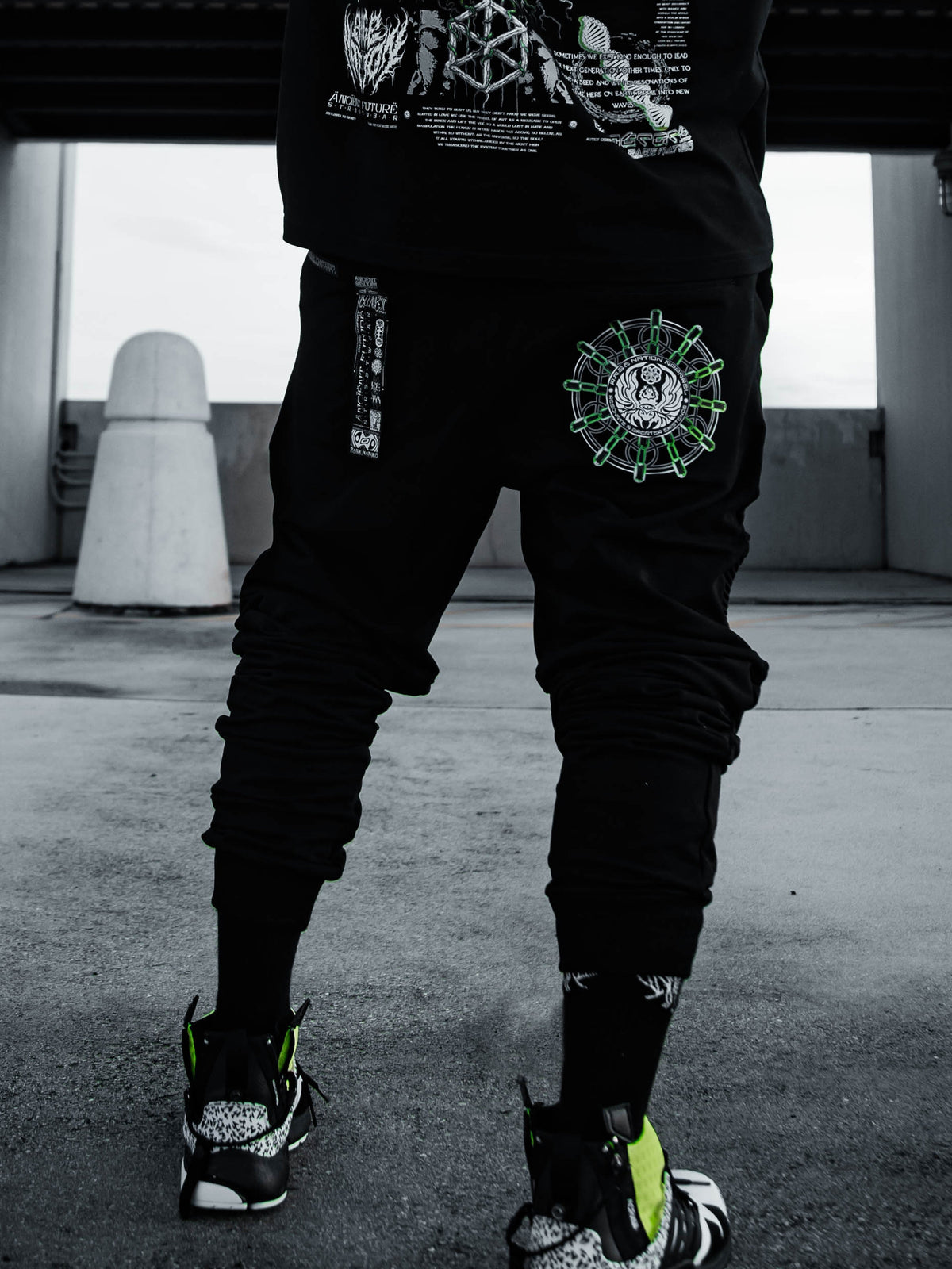 RECONNECT w/ SOURCE V2 ✦ Premium Joggers w/ hidden pocket T-Shirt