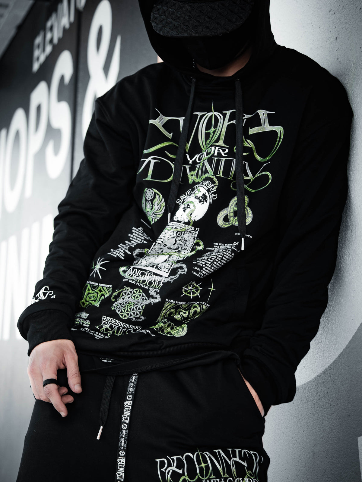 RECONNECT w/ SOURCE V2 ✦ Heavyweight Hoodie w/ hidden pocket Hoodie