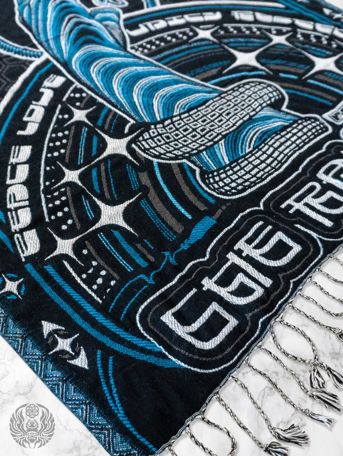 THE RAVE ✦ Black/Blue Double-Layered Shawl Shawls
