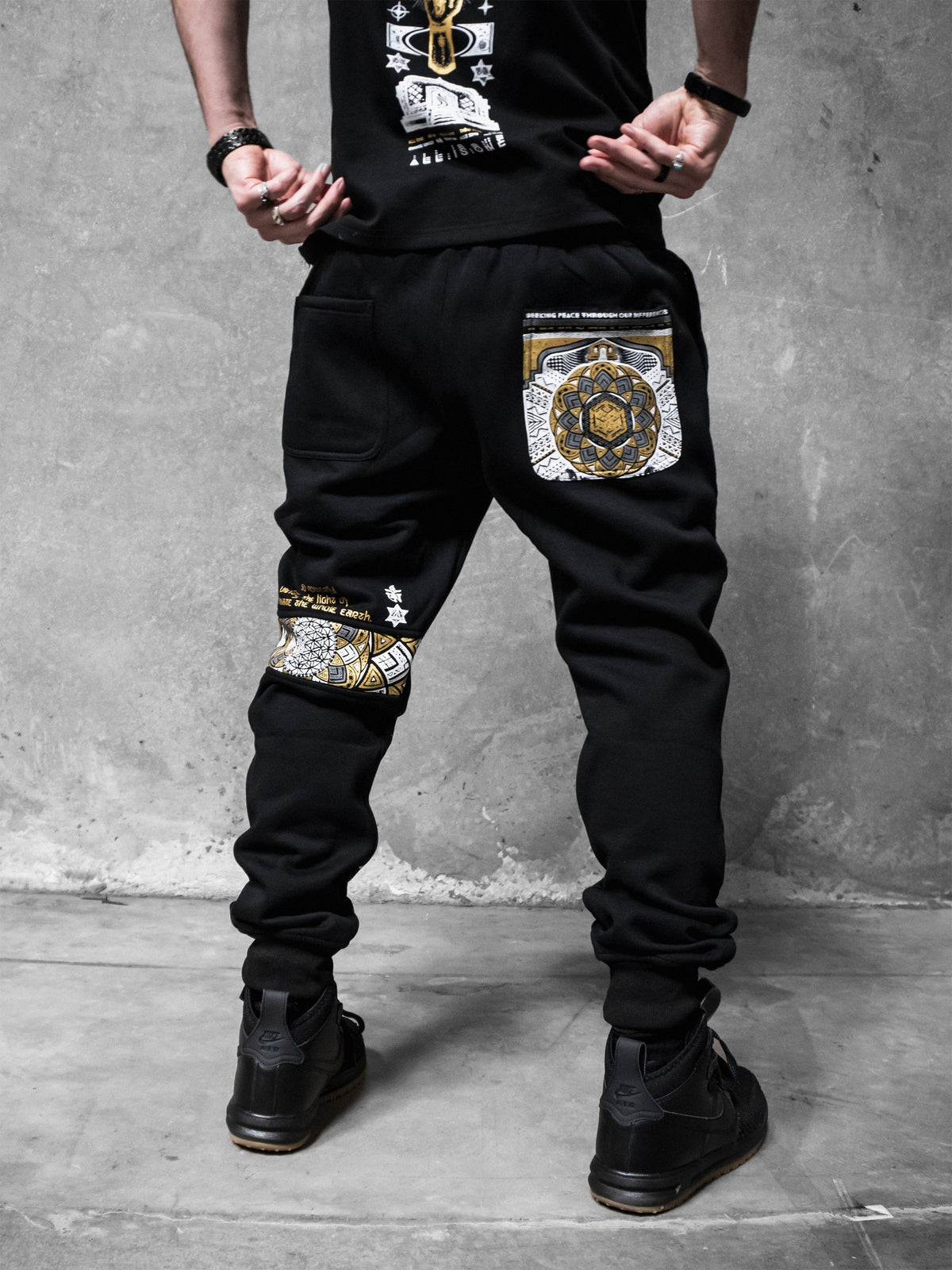 BOUNDLESS UNION ✦ GLENN THOMSON x RNA ✦ Hidden Pocket Unisex Joggers Joggers
