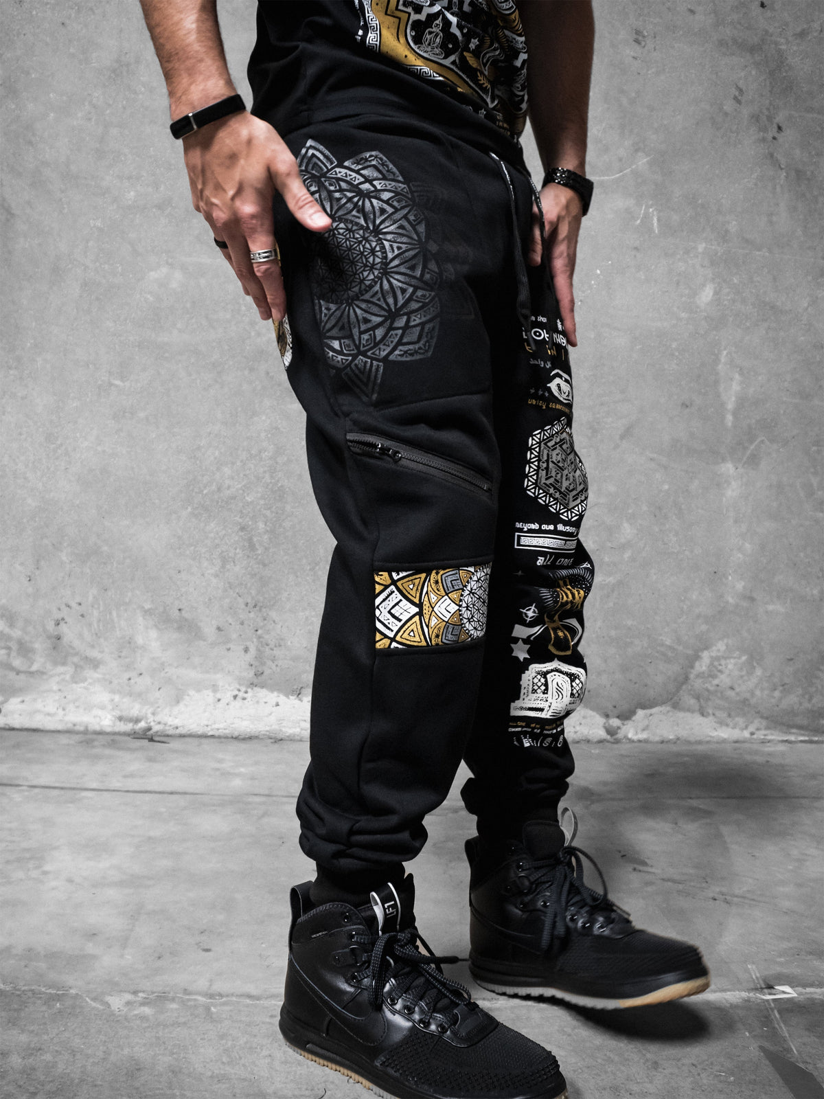 BOUNDLESS UNION ✦ GLENN THOMSON x RNA ✦ Hidden Pocket Unisex Joggers Joggers