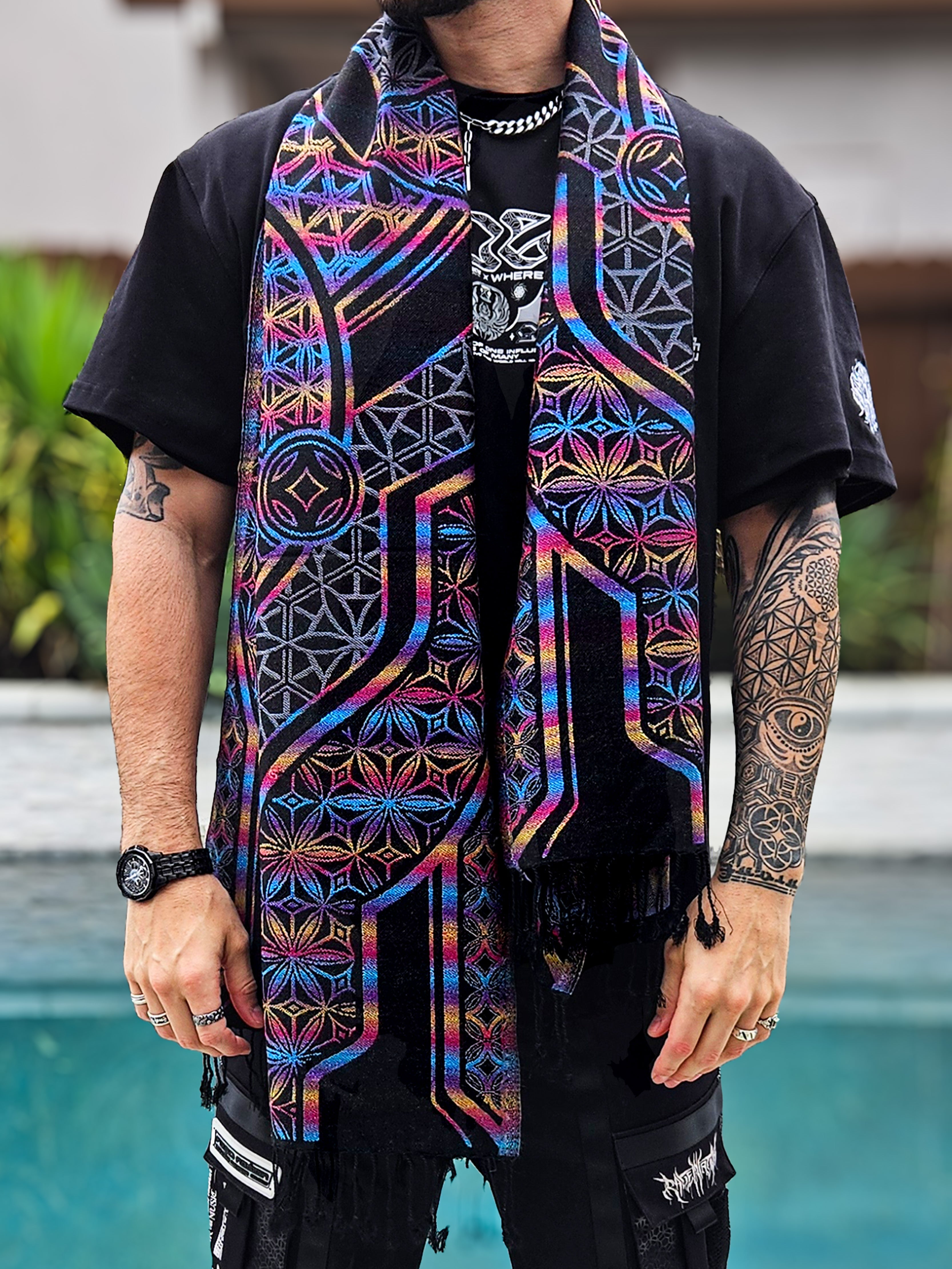 GEOMETRY OF BEING ✦ Blue Gradient ✦ Festival Shawl ✦ SHIPS 12/5 Shawls