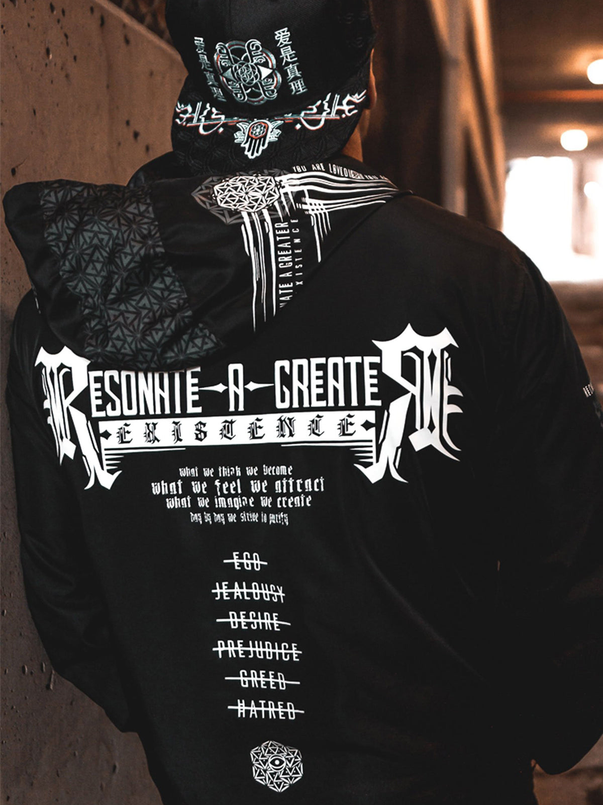 MANTRA V1 • All-Season Hooded Pullover Windbreaker Jacket