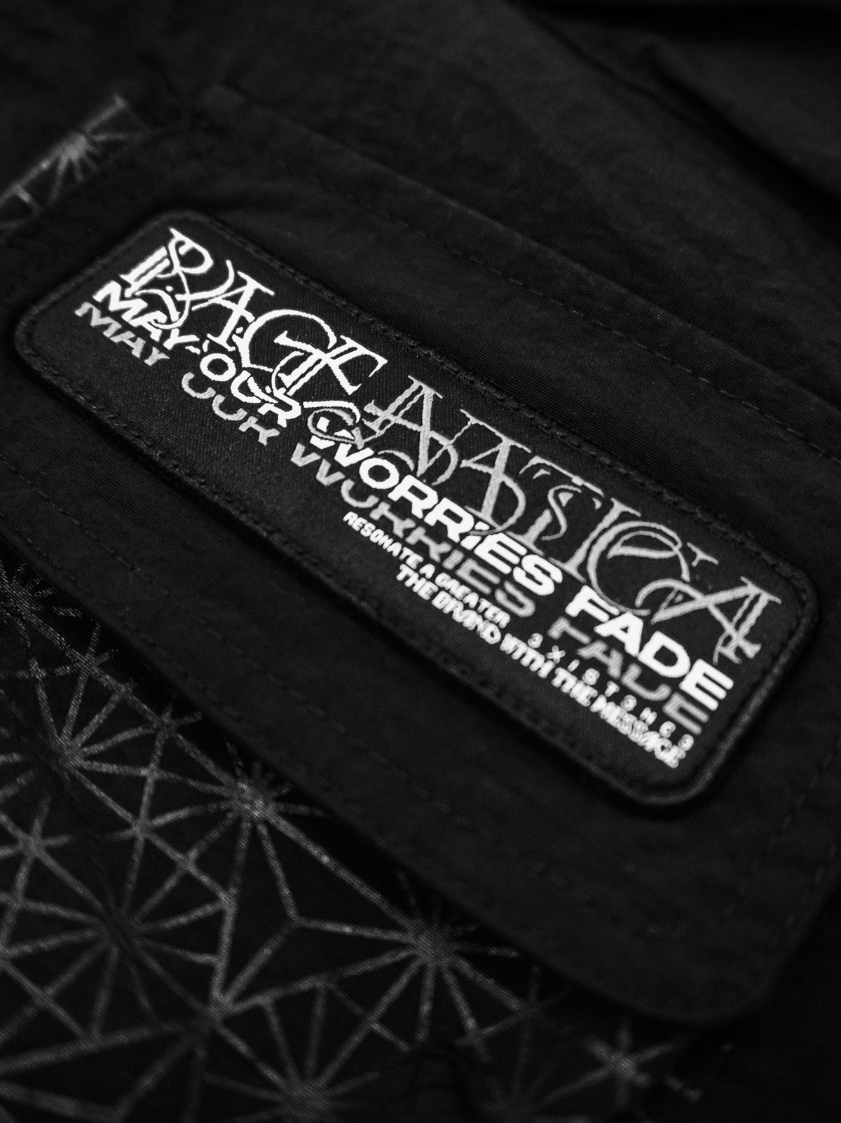 CONVENE WITH THE ELEMENTS ✦ TACTICAL VEST 002 Vest