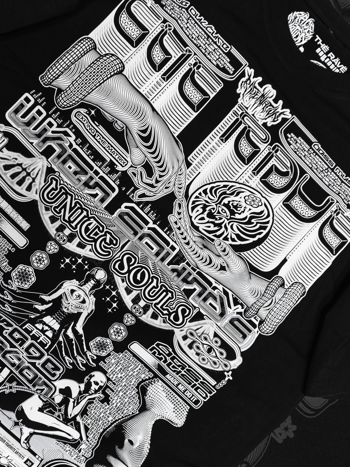 THE RAVE V2 ✦ We Should Leave Variant ✦ Premium T-Shirt T-Shirt
