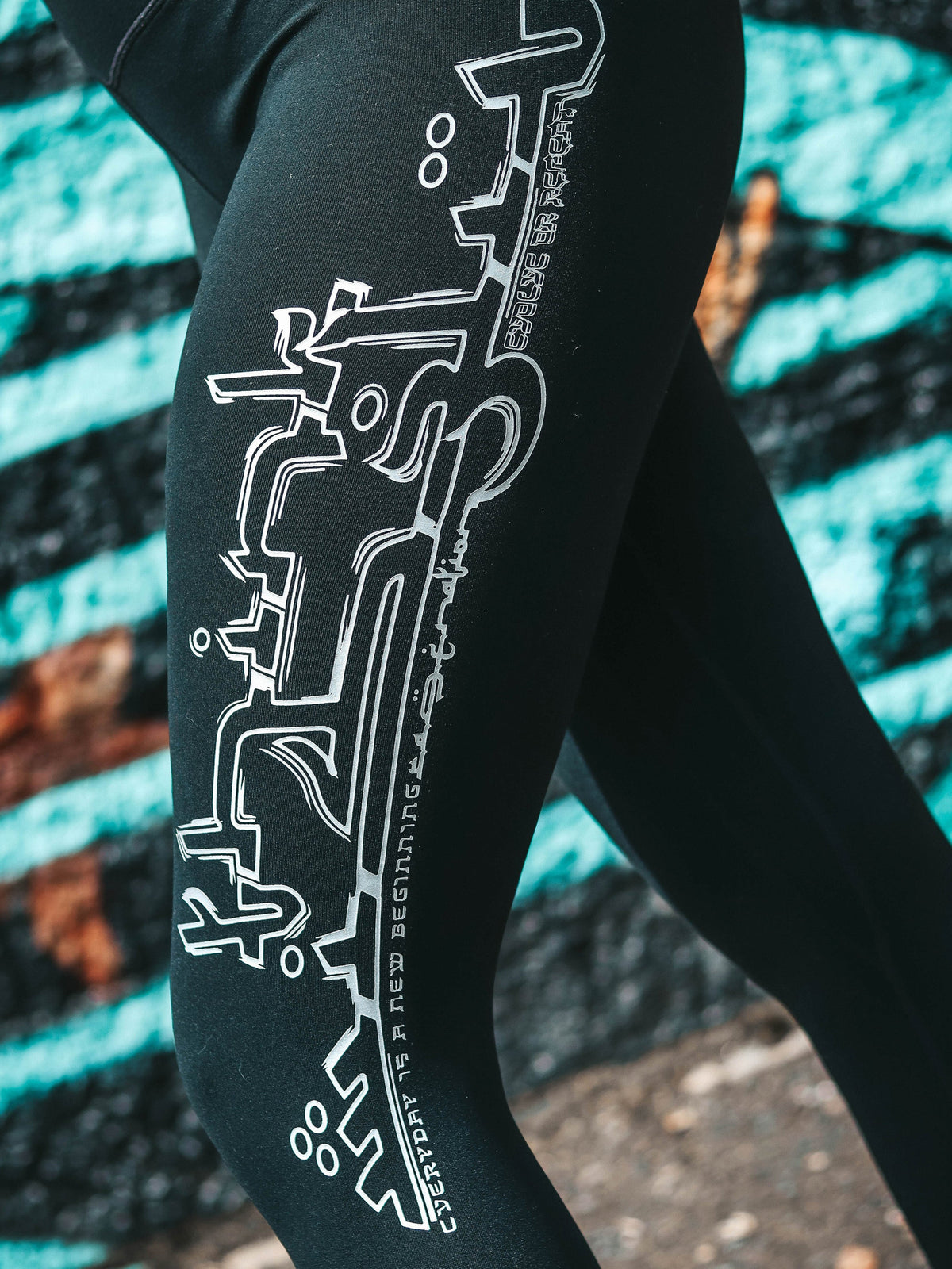 THINK WISELY • LABRADORITE EFFECT • Snakeskin Yoga Pants / Leggings Leggings