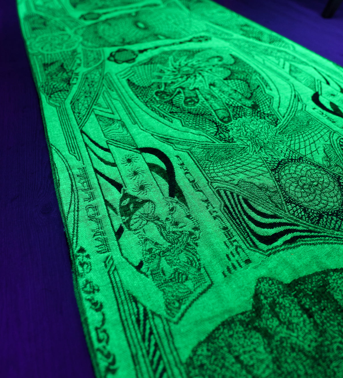 GOLDEN TEACHERS V2 • 𓍊𓋼𓍊 • UV GREEN/GOLD • Festival Shawl/Scarf Shawl