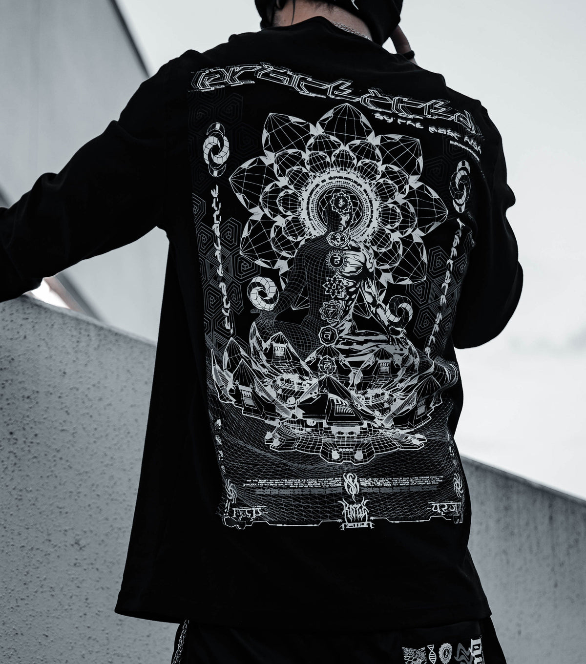 FIND BALANCE • MUNKIE STRIKE x RAGE NATION Collab • Long Sleeve Long Sleeve