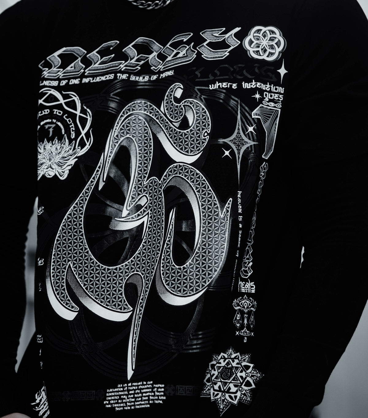 HARMONY HEALS • GRAYSCALE • Luxury Fabric T-Shirt T-Shirt