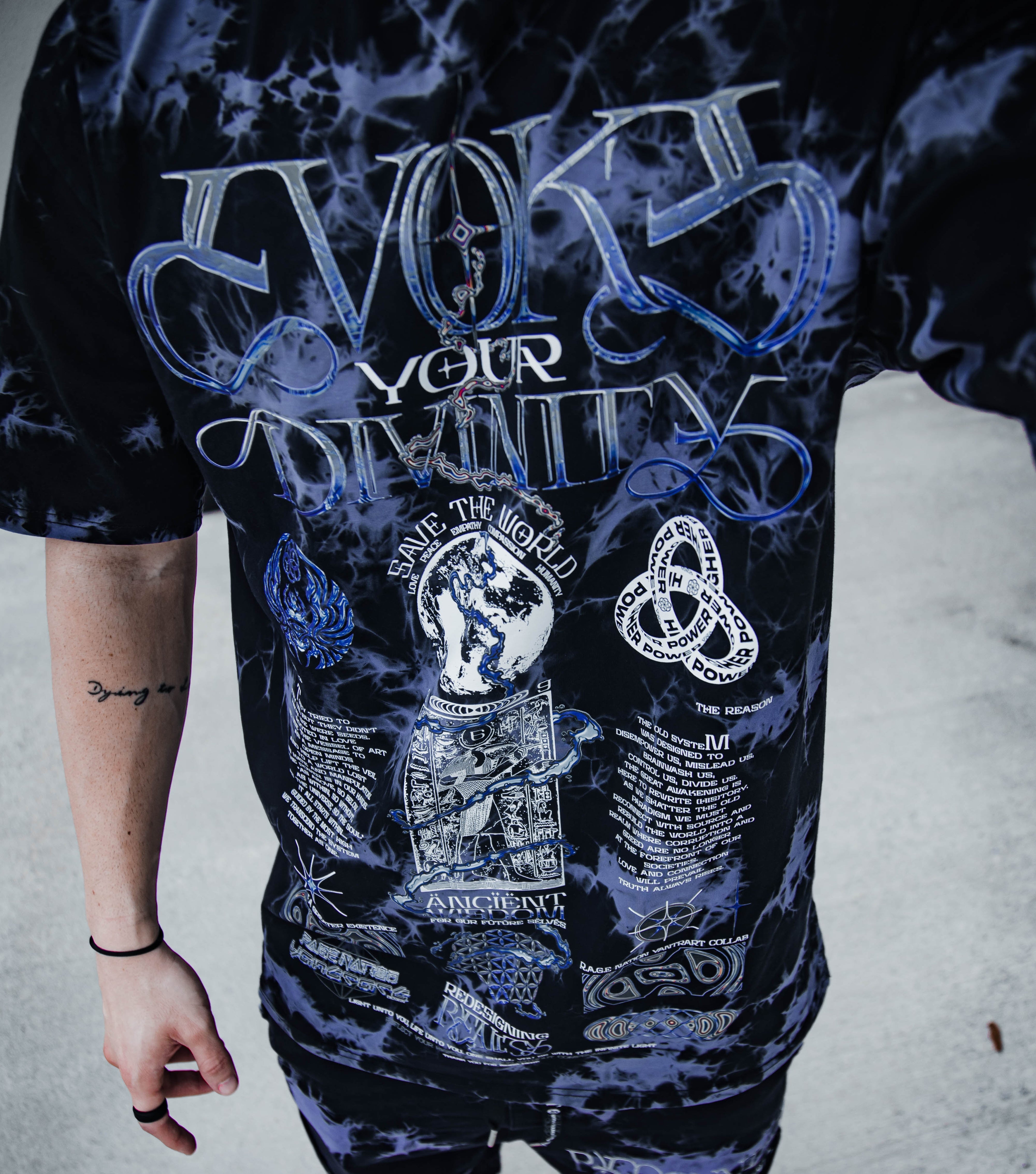 RECONNECT WITH SOURCE ✦ YANTRART x RAGE NATION ✦ Premium T-Shirt T-Shirt