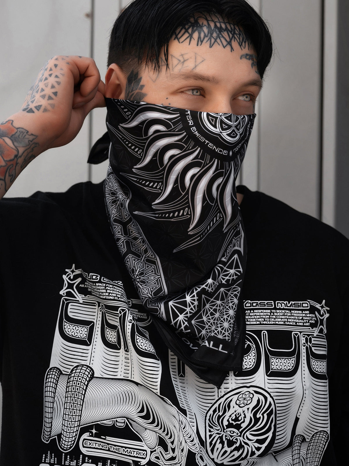 PRE-ORDER ✦ THE RAVE V2 ✦ We Should Leave Variant ✦ Premium T-Shirt Coming Soon 