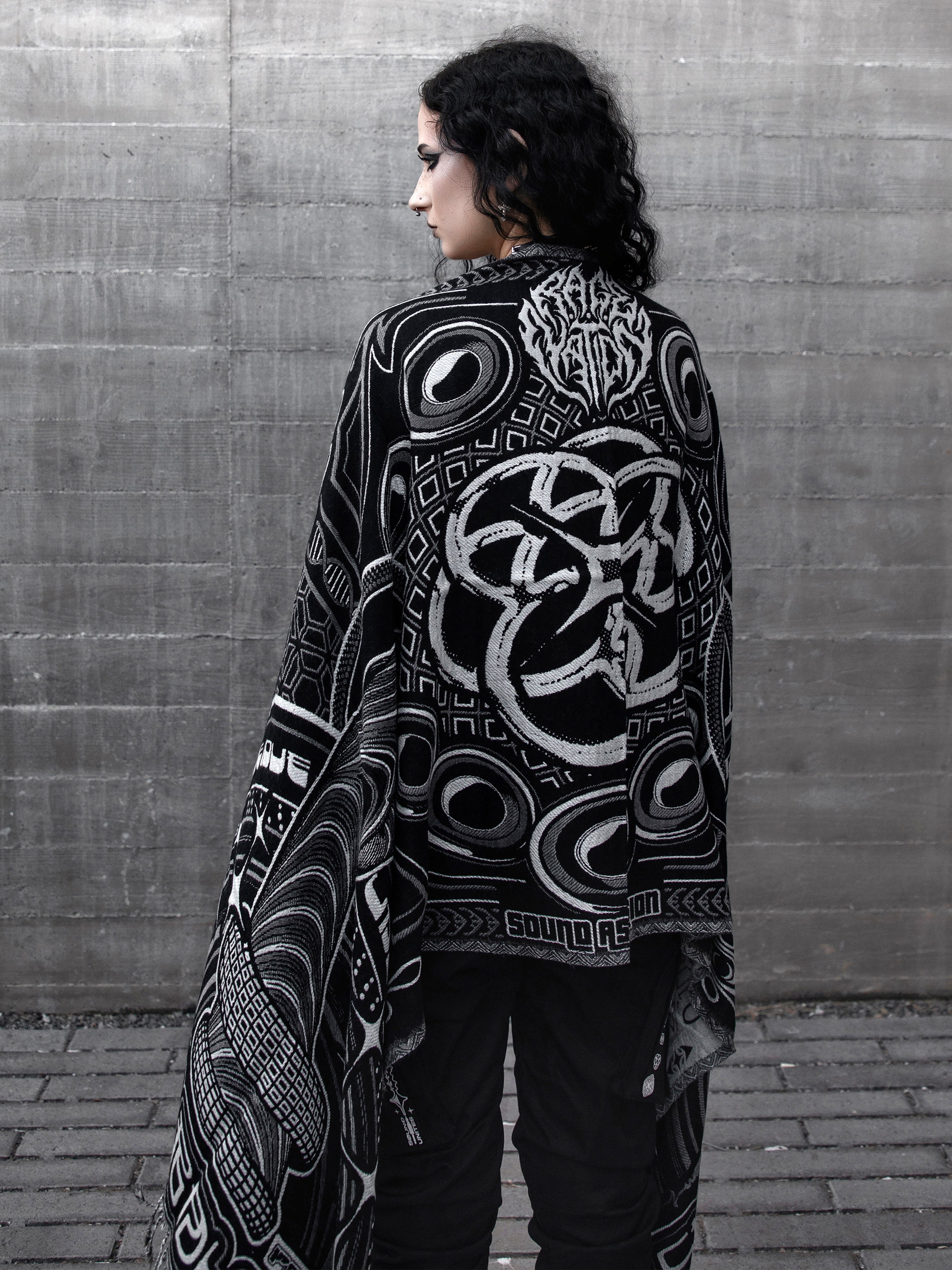 THE RAVE ✦ Black/Grey Double-Layered Shawl Shawls 