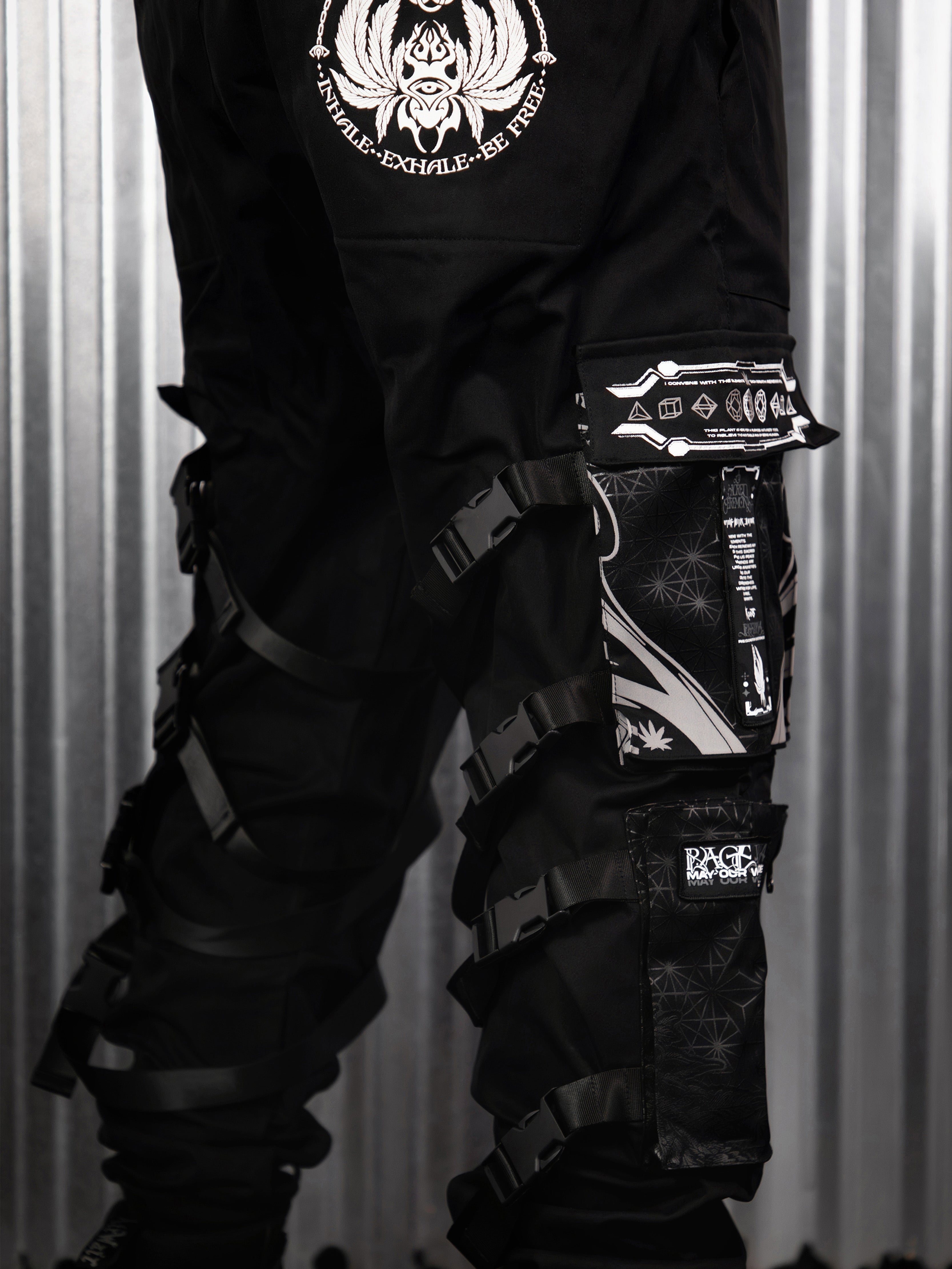 NEW RELEASE ✦ CONVENE WITH THE ELEMENTS ✦ Tactical Pants Joggers 