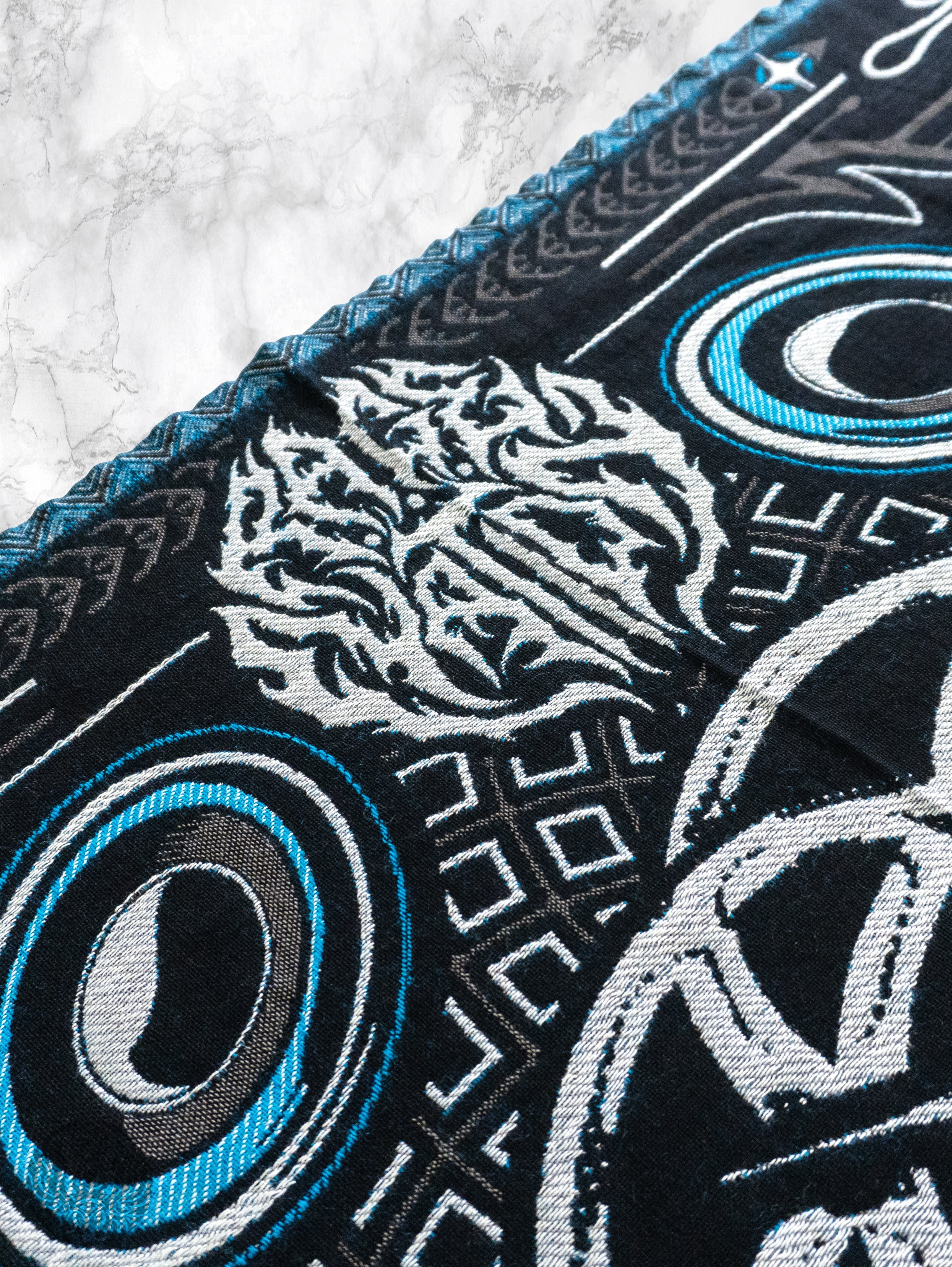 THE RAVE ✦ Black/Blue Double-Layered Shawl Shawls 