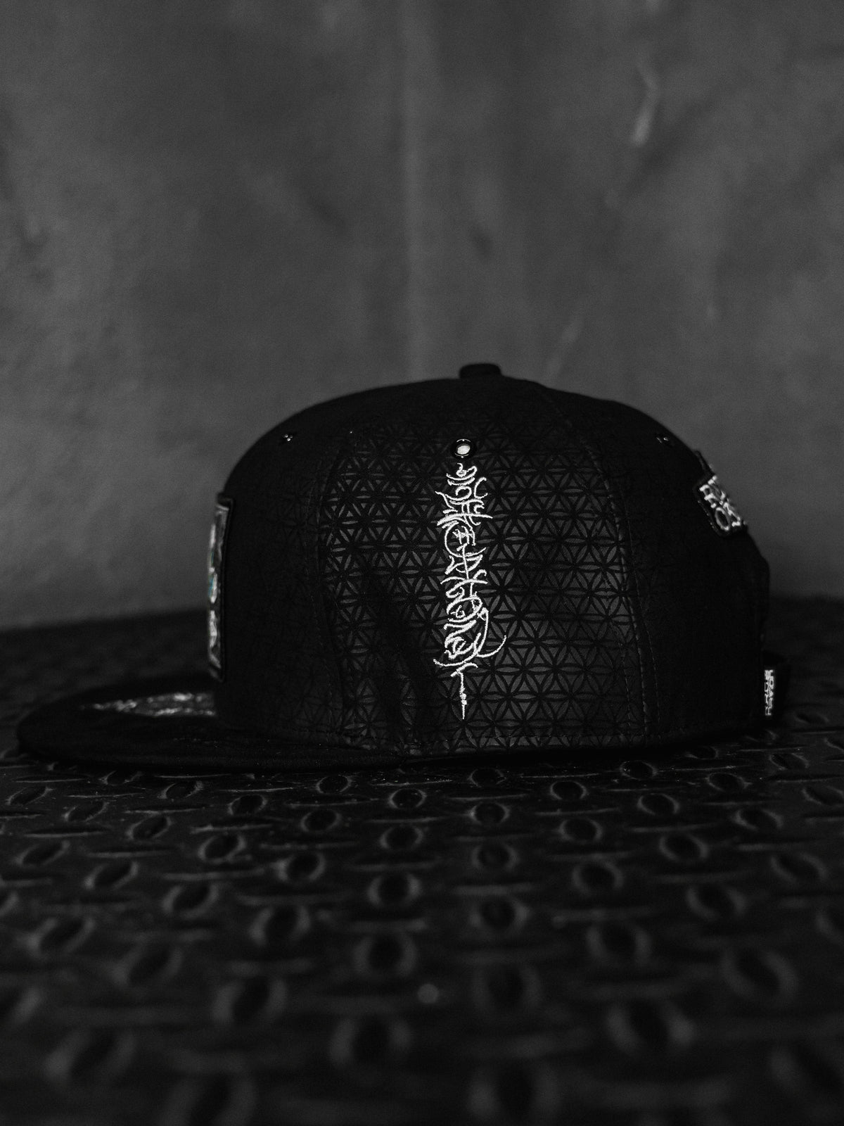 REMOVER OF OBSTACLES ✦ Snapback Hat 