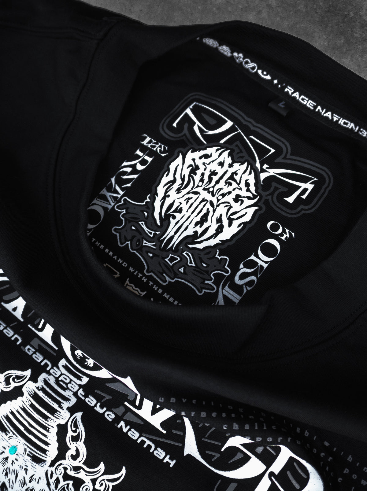 REMOVER OF OBSTACLES V2 ✦ SPECTRUM FOIL ✦ Oversized Premium T-shirt T-Shirt 