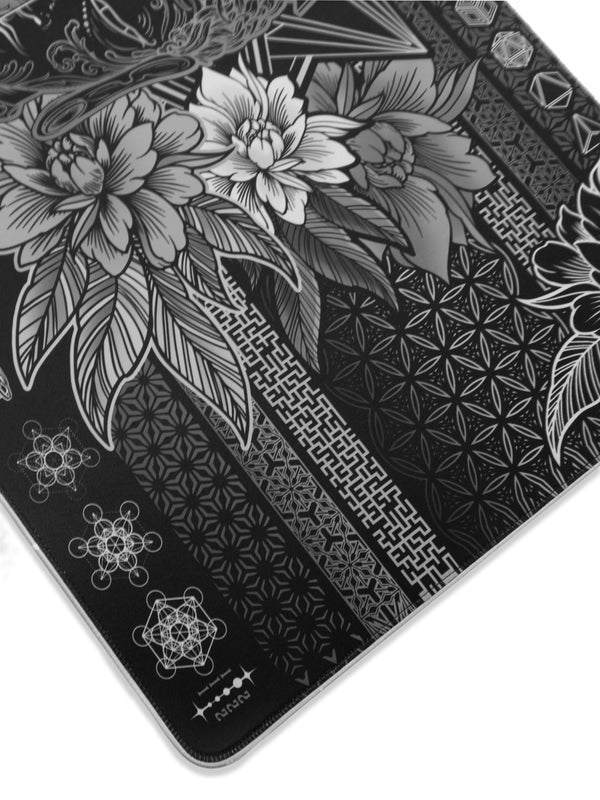 WOUNDS TO WISDOM V1 • MONOCHROME • XXL RGB GAMING MOUSEPAD Mouse Pad 