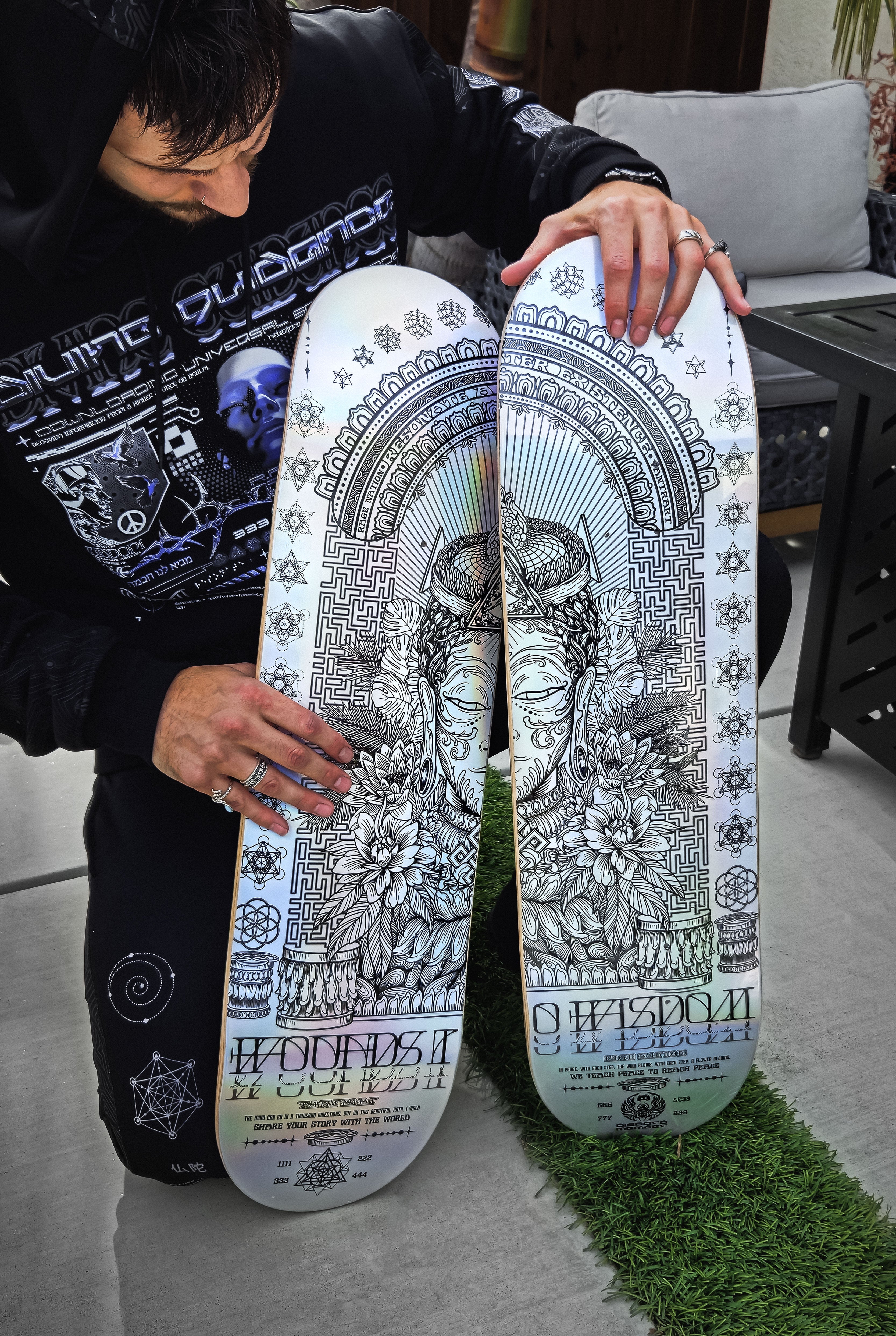 DISCORD MEMBER EXCLUSIVE (◣ _ ◢) WOUNDS TO WISDOM 1.0 ✦ 2 HOLOGRAPHIC DECK WALL SERIES Skateboard 