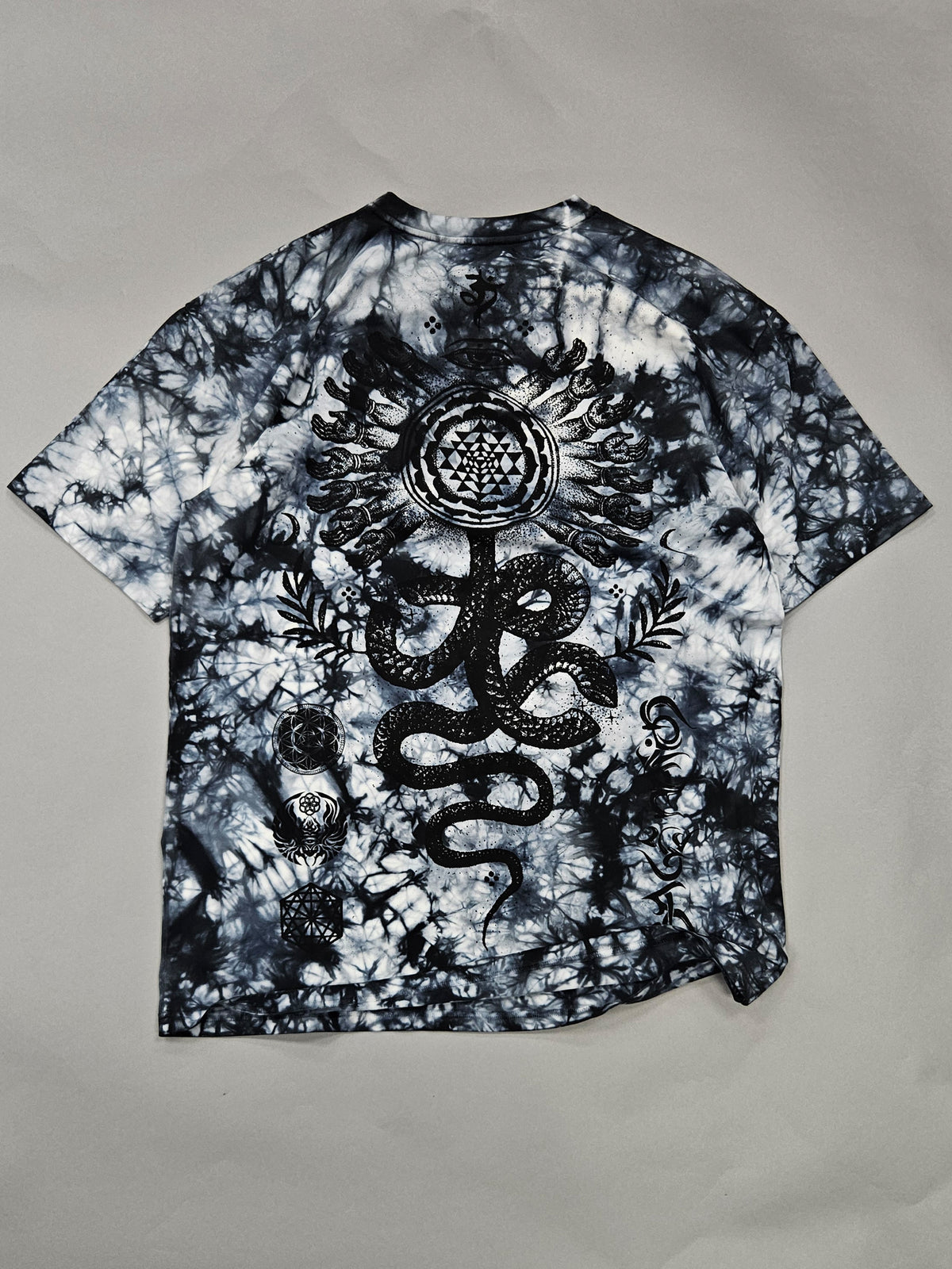 Serpent Invocation Tie Dye Tee ✦ :: WAREHOUSE LIQUIDATION 