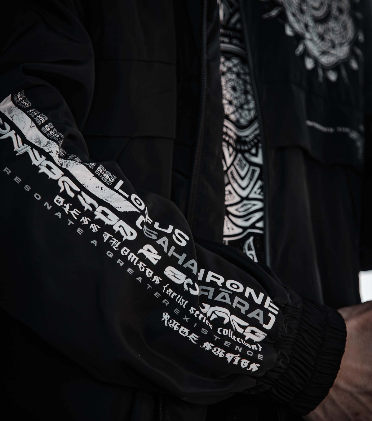 LOTUS THRONE • GLENN THOMSON COLLAB • Waterproof Zip-Up Windbreaker Windbreaker 