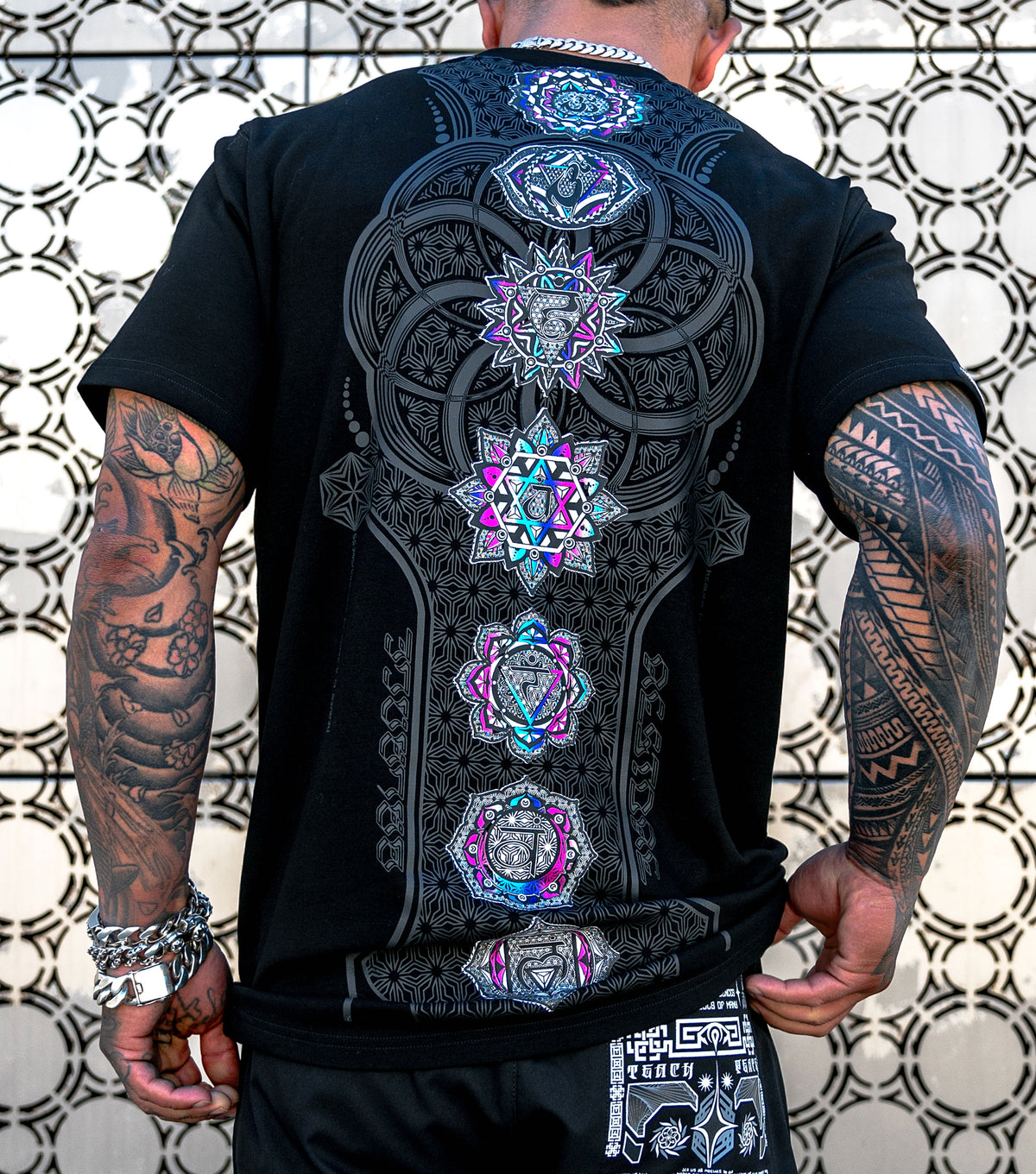 HARMONY HEALS • NEON GRADIENT • Luxury Fabric T-Shirt T-Shirt 