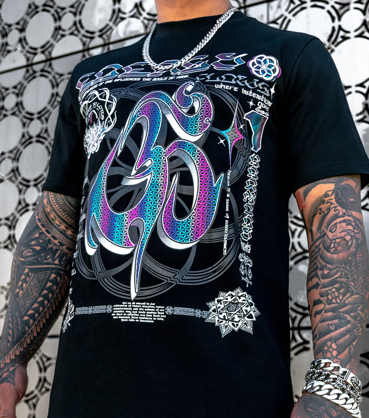 HARMONY HEALS • NEON GRADIENT • Luxury Fabric T-Shirt T-Shirt 