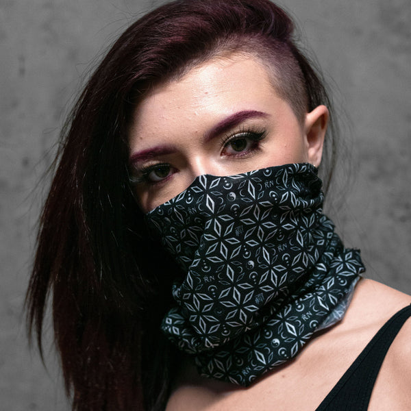 MIND OF ZEN • BLACK/WHITE • Tube Face Mask Tube Mask 